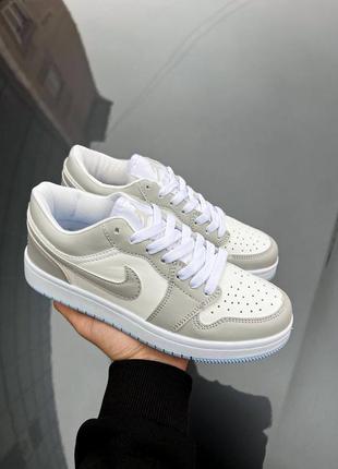 Кросівки nike air jordan 1 low gray blue sole