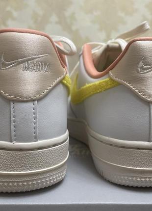 Неймовірні шкіряні кросівки nike air force 1 '07 lx3 фото