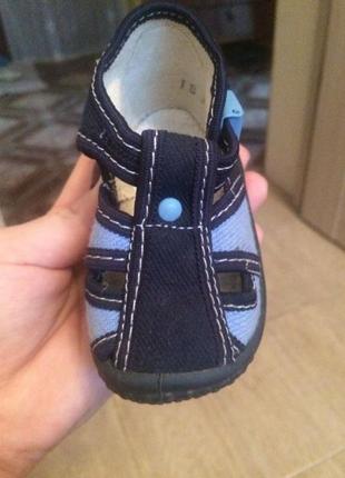 Тапочки, сандалики