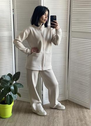 Спортивний костюм жіночий