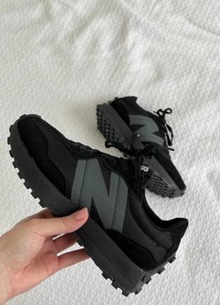 Nb 327 total black