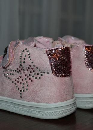 Чарівні черевики для дівчинки5 фото