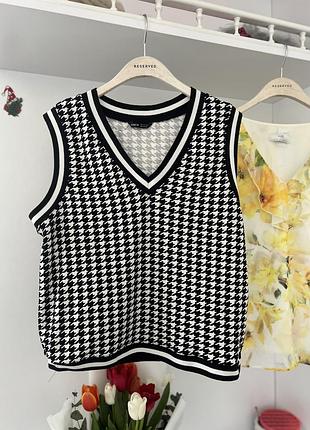 Крутая жилетка в гусиную лапку shein