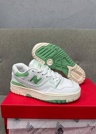 Женские кожаные белые с зеленым кроссовки new balance 550 🆕 нью баланс