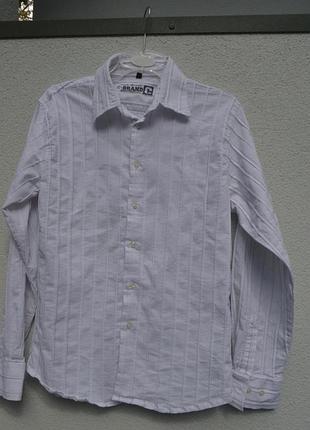 Красивая фирменная рубашка котон 56 %,белая