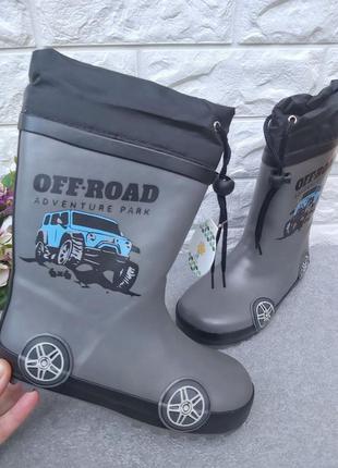 Резиновые сапожки tom.m в виде машинки для мальчика