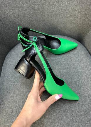 Эксклюзивные туфли из натуральной итальянской кожи и замша женские на каблуке10 фото