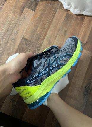 Кроссовки asics оригинал1 фото