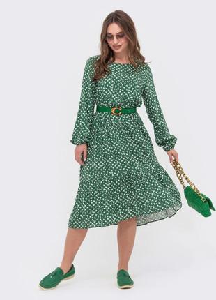 Платье зеленое свободного кроя из штапеля