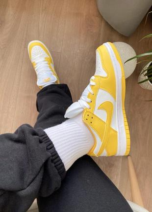 Кросівки nike sb dunk low yellow white4 фото