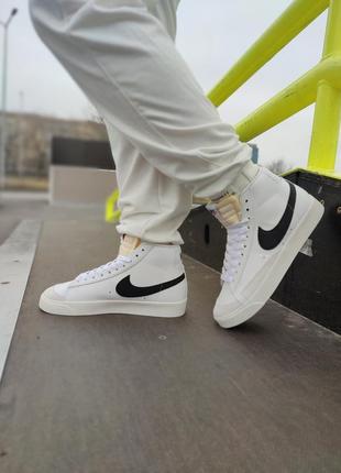 Кросівки nike blazer mid 77 vintage white black2 фото