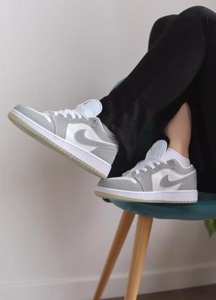 Кроссовки air jordan 1 low white grey