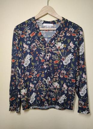 Стильная блуза с цветочным принтом7 фото