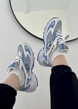 Стильні жіночі кросівки new balance 725 white blue premium білі з блакитним
