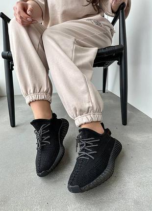 Стильные текстильные кроссовки извики