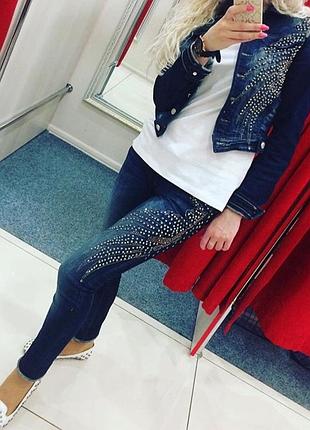 Джинсовый костюм с заклёпками и стразами. джинсовка,джинсовая куртка