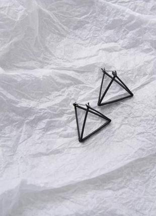 Серьги минимализм геометрия пирамида абстракция серебро золото черные сережки чорні