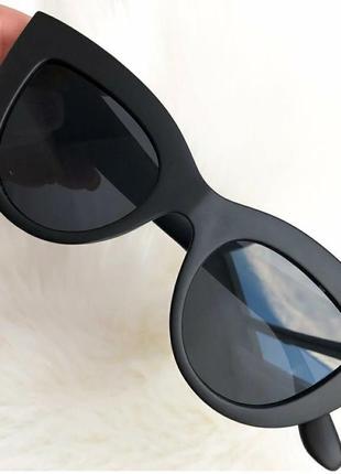 Скидка!новые,стильные,модные,тренд,солнцезащитные очки,ретро,черные лисички матовые2 фото