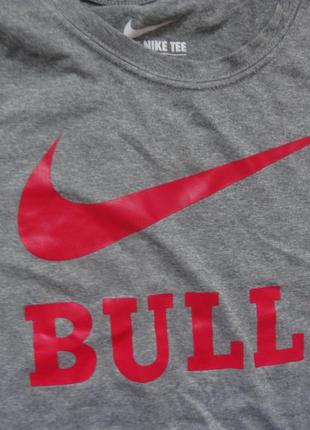 The nike tee bull футболка2 фото