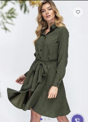 Актуальное платье-рубашка из вельвета цвета хаки