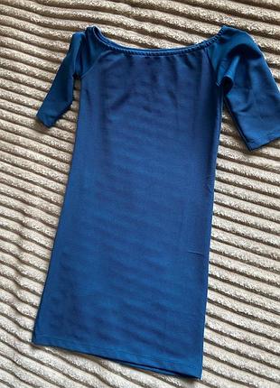 Синее платье