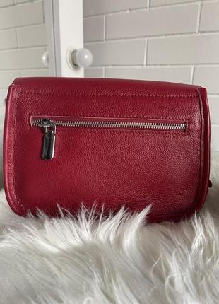 Женская кожаная красная сумка мини8 фото