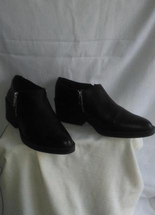 Дуже гарні черевики