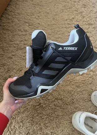 Adidas terrax