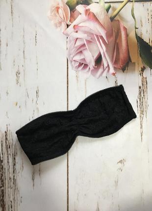 Красивий ніжний мереживний бюст на s