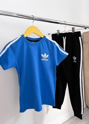 Спортаний костюм adidas1 фото