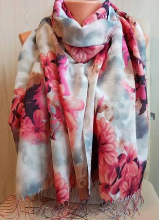 Батистый шарф палантин, весна - лето, турецкого производства, есть разные варианты