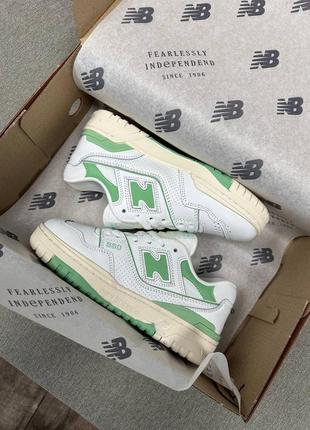 Жіночі кросівки new balance 550 white green new1 фото