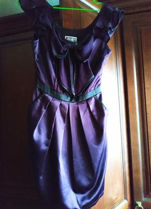 Нарядное коктейльное атласное фиолетовое мини платье lipsy london xs1 фото
