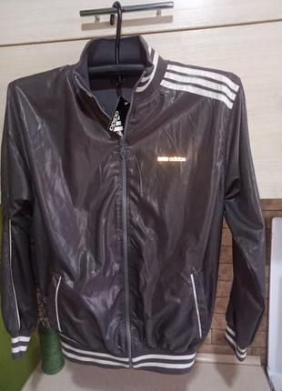Куртка весения adidas