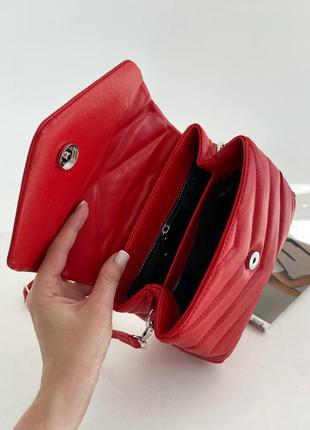 Яркая сумка женска красная5 фото