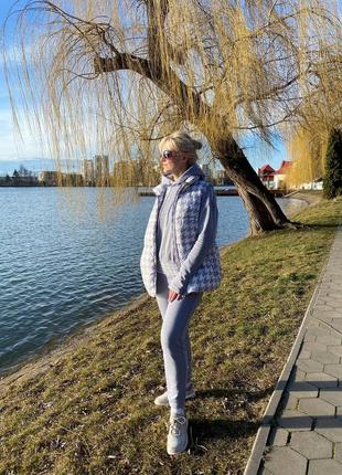 Весняний жіночій  сірий костюм тройка