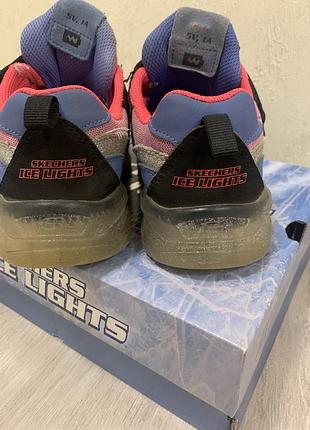 Фірмові кроссівки skechers 3