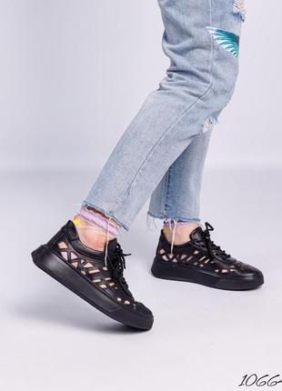 Гарні зручні жіночі літні кеди з натуральної шкіри