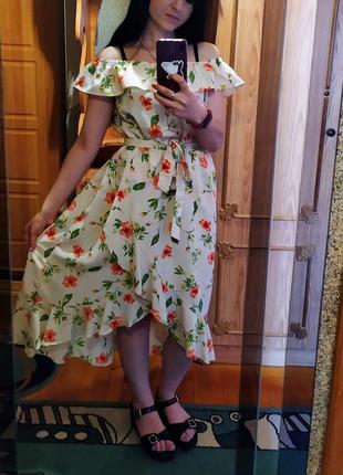 Красивое нежное платье лето в цветочный принт1 фото