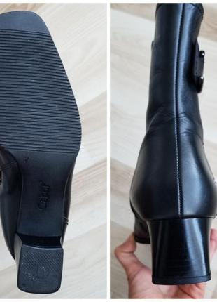 Женские кожаные ботинки на низких каблуках gabor кожаные ботильоны с квадратным носом утепленные ботинки черные из натуральной кожи5 фото