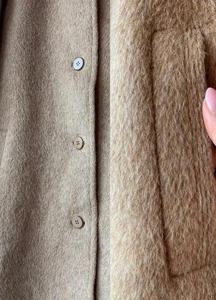 Красивое классическое пальто длины миди / макси из 100% шерсти ламы в бежевом цвете9 фото