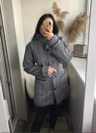 Весняне пальто
