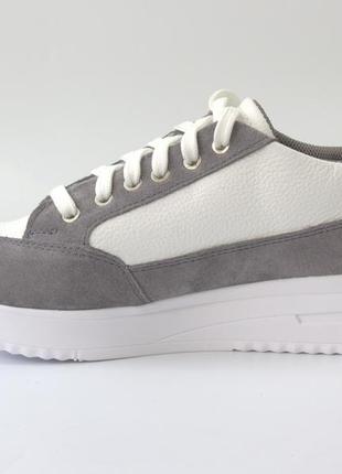 Серо белые кроссовки кожаные кеды женская обувь больших размеров 40-44 cosmo shoes ada rumiya grey bs4 фото