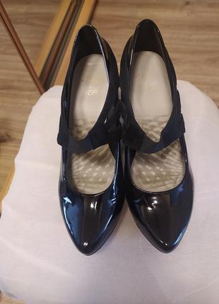Туфли лак кожа "clarks  "эксклюзив
