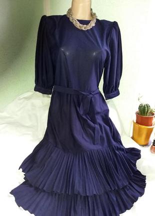 Красиве синє плаття з двохярусного оборкою,46-48разм