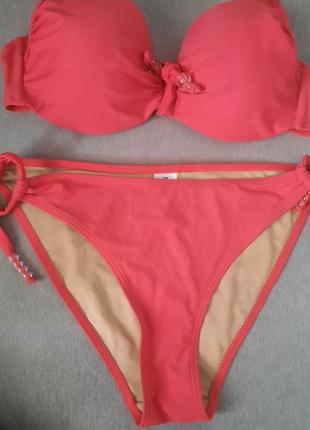 Купальник. размер 42. чашка 80d, 80с