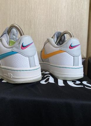 Женские кроссовки nike air force 1 lv8 emb (gs)4 фото