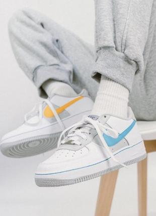 Женские кроссовки nike air force 1 lv8 emb (gs)10 фото