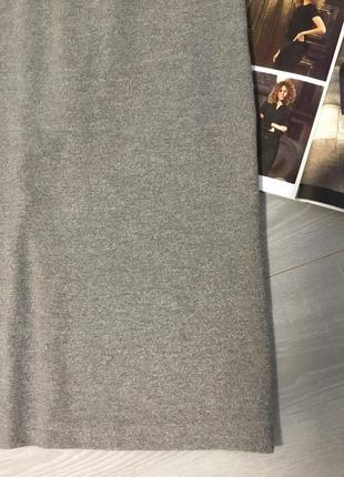 Длинная серая юбка из плотного трикотажного полотна7 фото