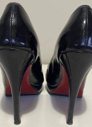 Женские лакированные туфли на высоком каблуке3 фото